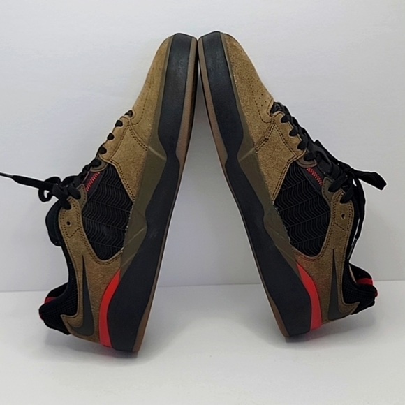 Nike | SB Ishod Wair brown/black suede low top sneakers | MENS 10.5 - Picture 7 of 8